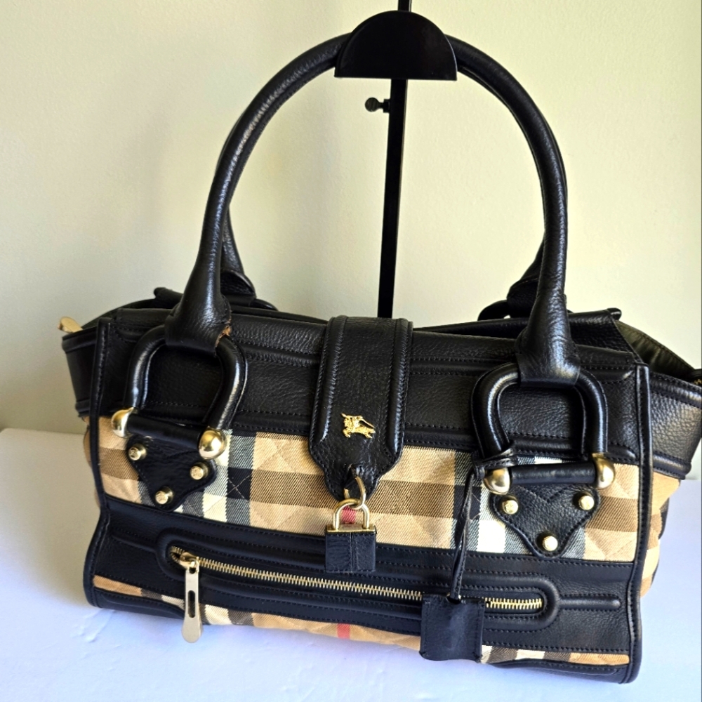 Burberry House Cjeck Quilted Large Manor Tote Bag Black